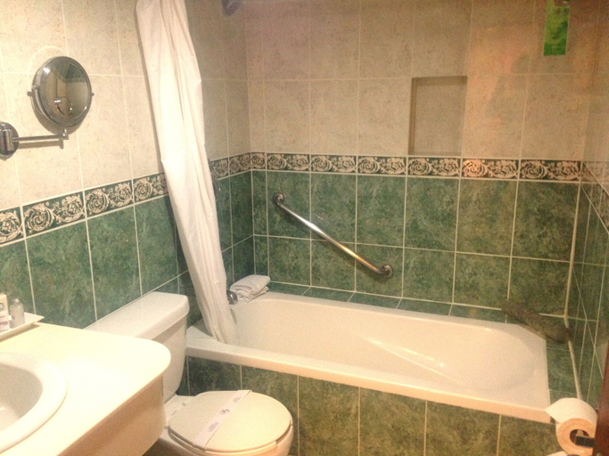 Bathroom 4, Hotel Plaza Colonial, Campeche