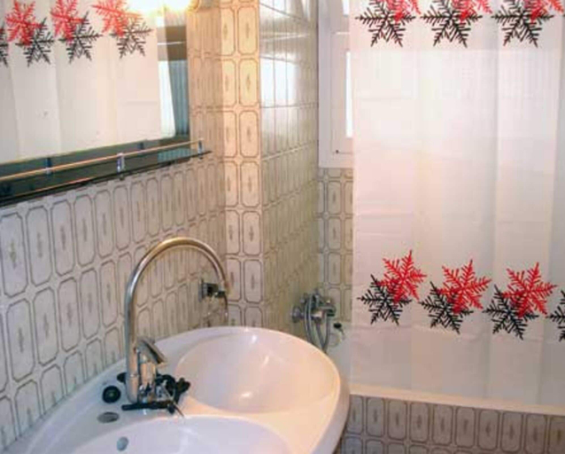 Bathroom, Apartment in Calella de Palafrugeel - 104292, Girona