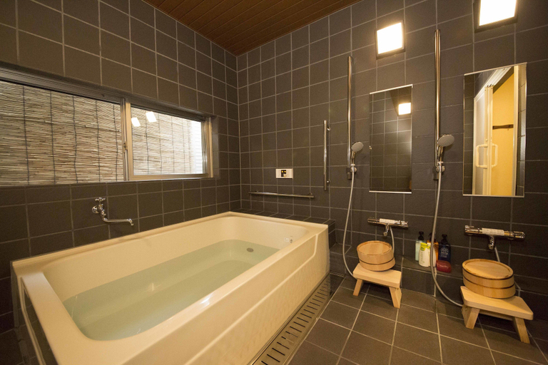 Bathroom 5, FUJITAYA BnB, Kyoto