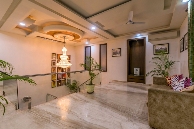 Others 3, Bungalow by the station by Vista Rooms, Jaipur
