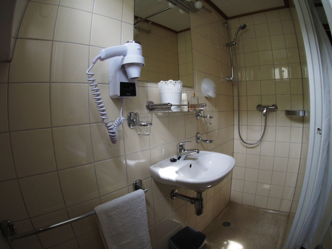 Bathroom, Hotelboat Allure, Amsterdam