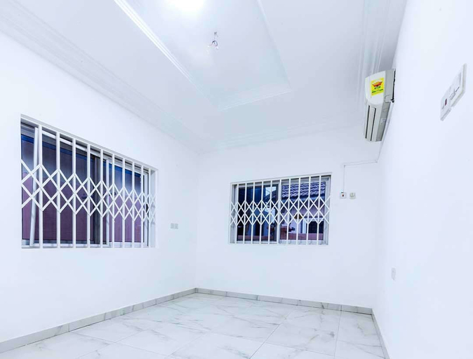 Others 5, 3 bedroom Executive House Ensuite, Awutu Efutu Senya