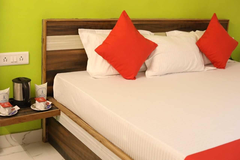 Bedroom 5, Hotel Holydon, Jalpaiguri