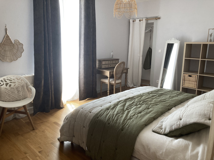 Bedroom 4, Clos de Belle Roche, Côte-d'Or