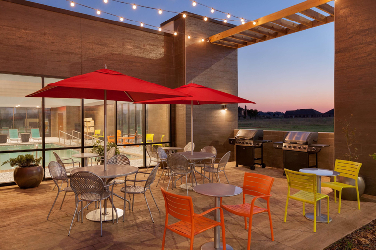 Food & Drinks 5, Home2 Suites by Hilton Oklahoma City Quail Springs, Oklahoma