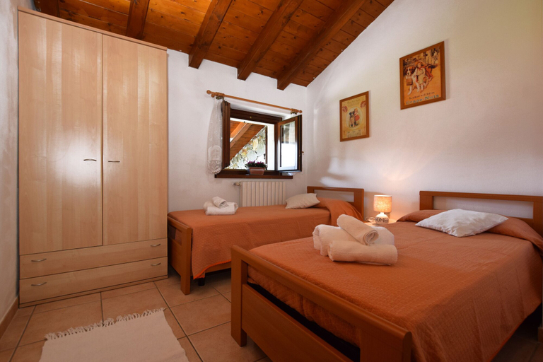 Bedroom 4, Belvedere A, Lecco