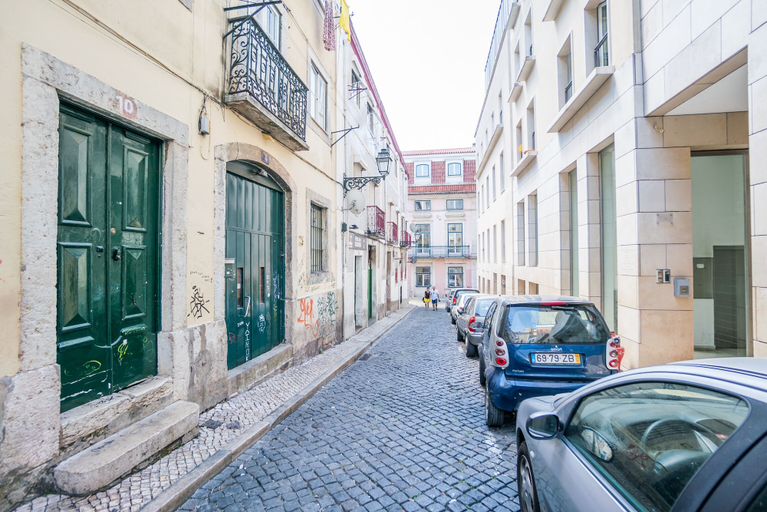Exterior & Views 2, Chiado & Design Apartment, Lisbon