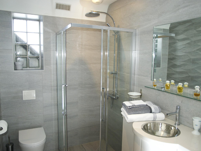 Bathroom 3, Gîte La Terrasse Du Verger, Loire-Atlantique