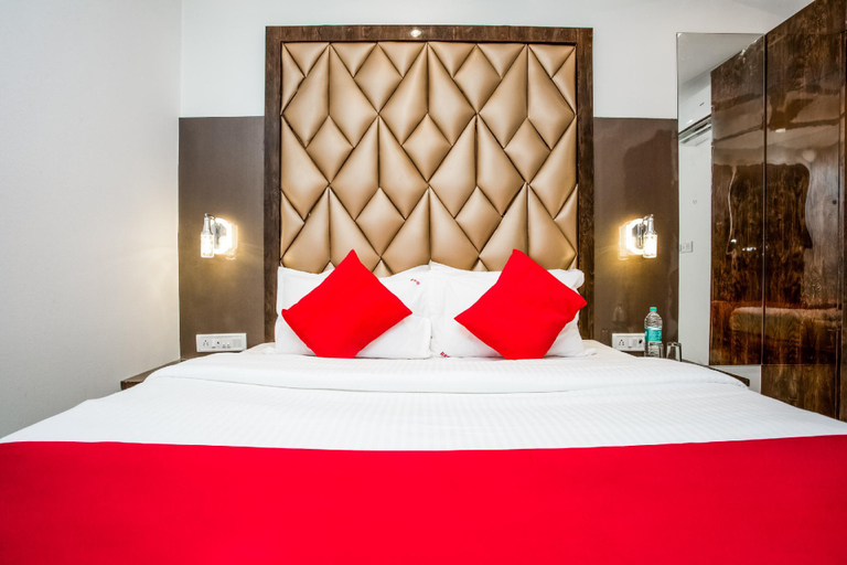 Bedroom 5, OYO 37559 Hotel Al Haram, Mumbai City