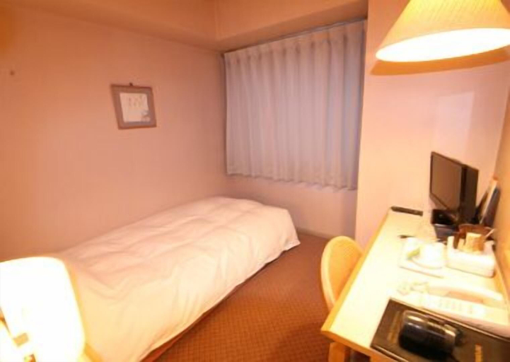 Bedroom 5, Fukui Palace Hotel, Fukui