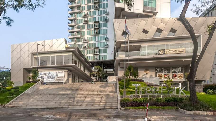 Exterior & Views, Anggun Room at TreeParkApartment Serpong, South Tangerang