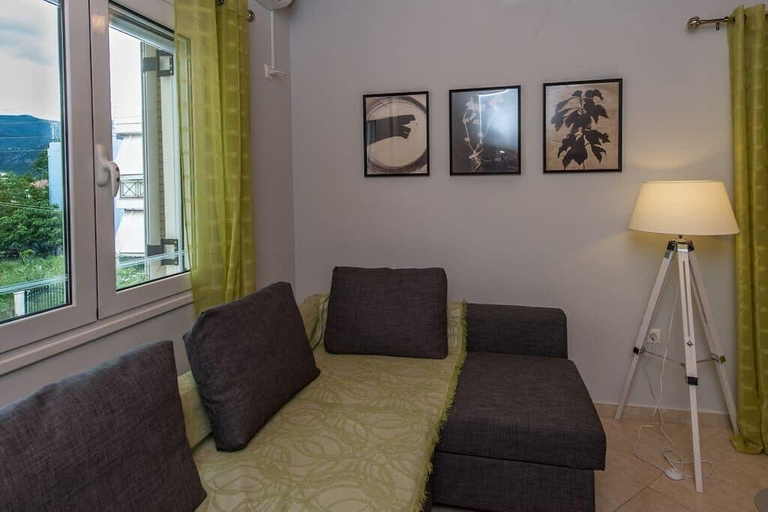 Others 5, Thano's Stylish Flat, Just 150m To The Beach, Peloponnese