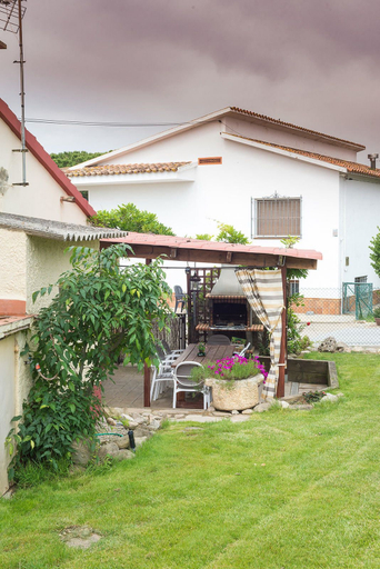 Exterior & Views 2, Can Gual Casa Rural, Barcelona