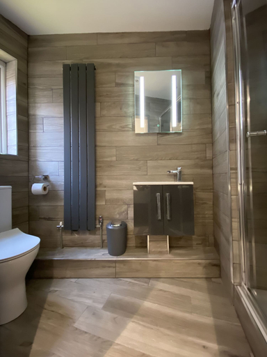 Bathroom 2, 6Adelphi, Lancashire