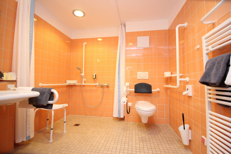 Bathroom 5, Heidehotel Bad Bevensen, Uelzen