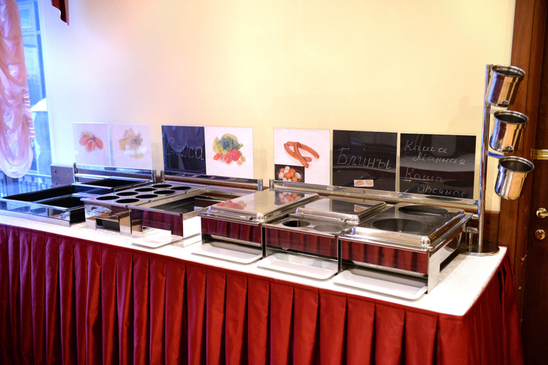 Food & Drinks 5, Park Hotel Fili, Western