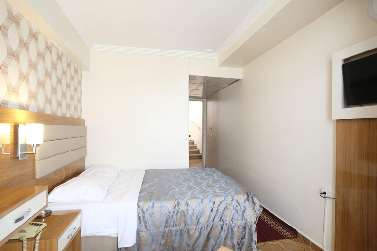 Bedroom 3, Ozbek, Fatih