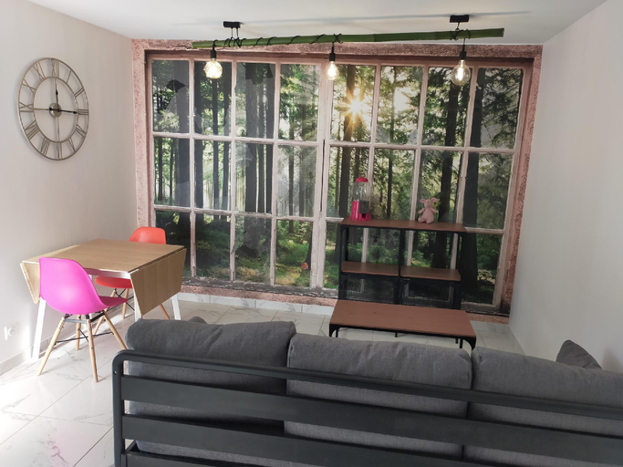 5, Rêve de Panda SUITE d'hôte 50M2 atypique, Allier