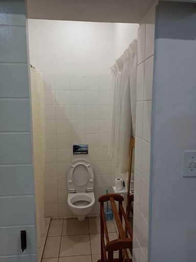 Bathroom 5, Danodeb Lodge, Umgungundlovu