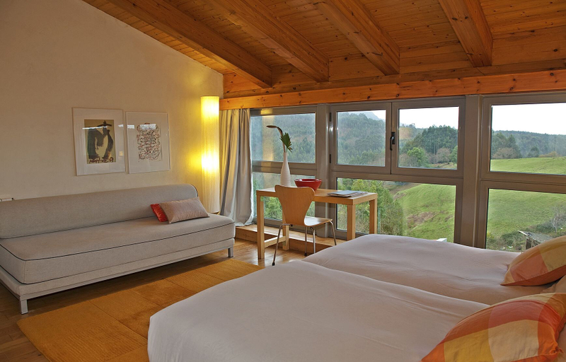 Bedroom 3, Hotel El Babú, Asturias