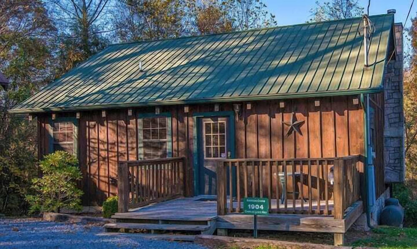 Exterior & Views, Moonshine Holler, Sevier