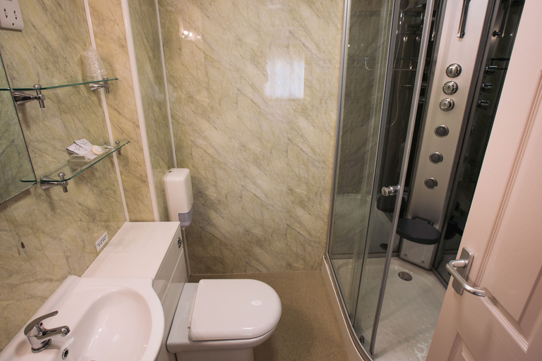 Bathroom 3, The Coach House Hotel, Pembrokeshire