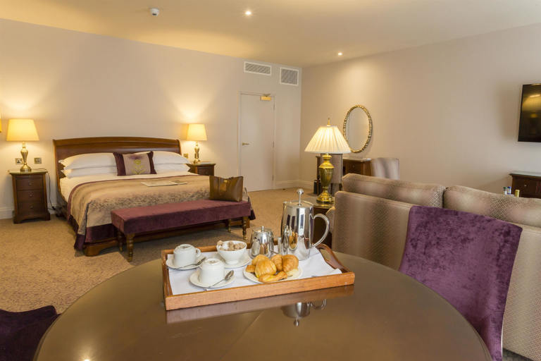 Bedroom 3, The Swan Nest Hotel, Warwickshire