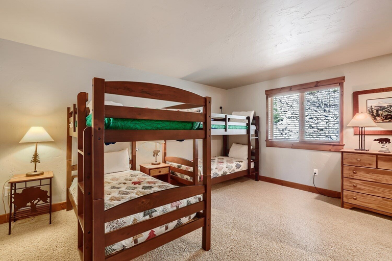 Bedroom 3, Wagon Wheel Retreat, Summit