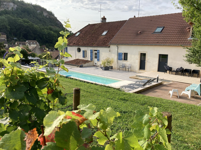 Exterior & Views 2, Clos de Belle Roche, Côte-d'Or
