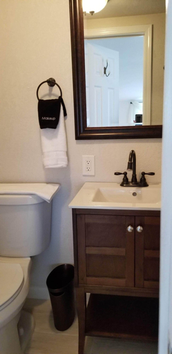 Bathroom 3, Lily Creek Lodge, Lumpkin