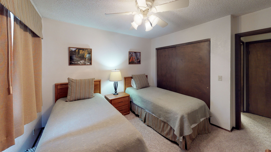 Bedroom 2, Pines at Meadow Ridge, Grand