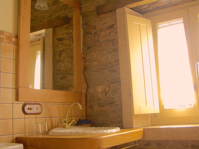 Bathroom 3, Vila Peregrina, A Coruña