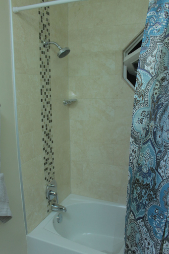 Bathroom 3, Kingston Guest Apt at Oakland