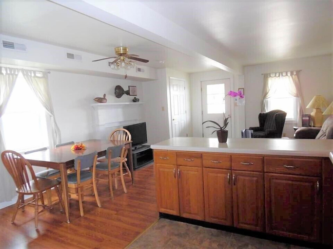 Others 4, Two separate Apartments, Accomack