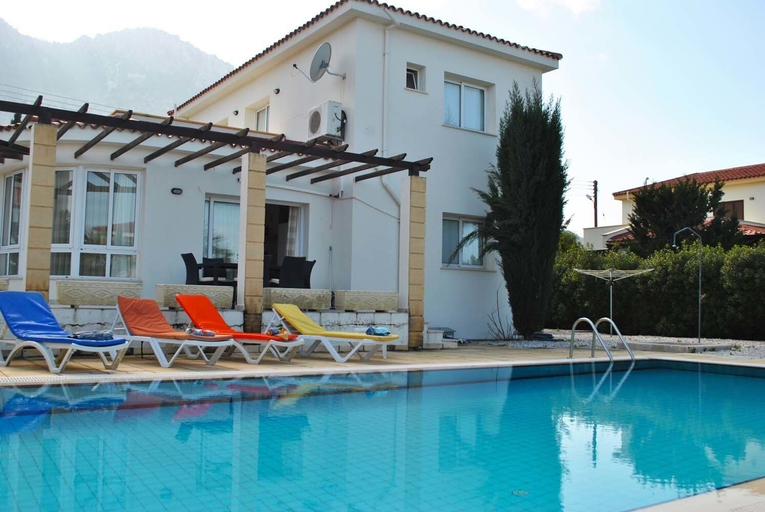 Sport & Beauty 5, Villa Leroy by Amy Villas