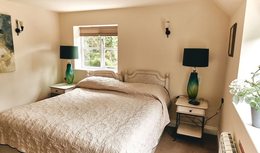Bedroom 2, The Hatchet Inn, Wiltshire