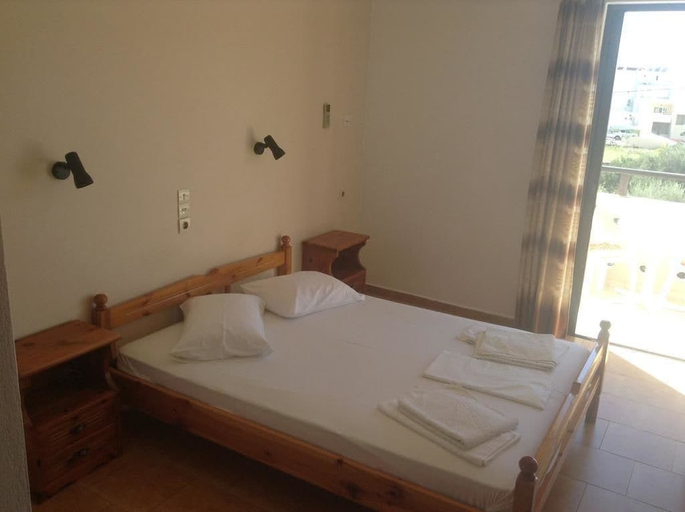 Bedroom 2, Studios Stella, Crete
