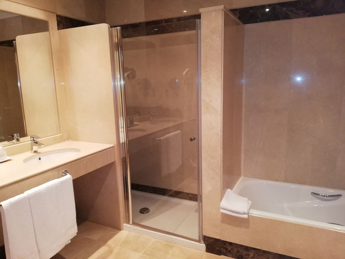 Bathroom 5, Hotel Astura, León