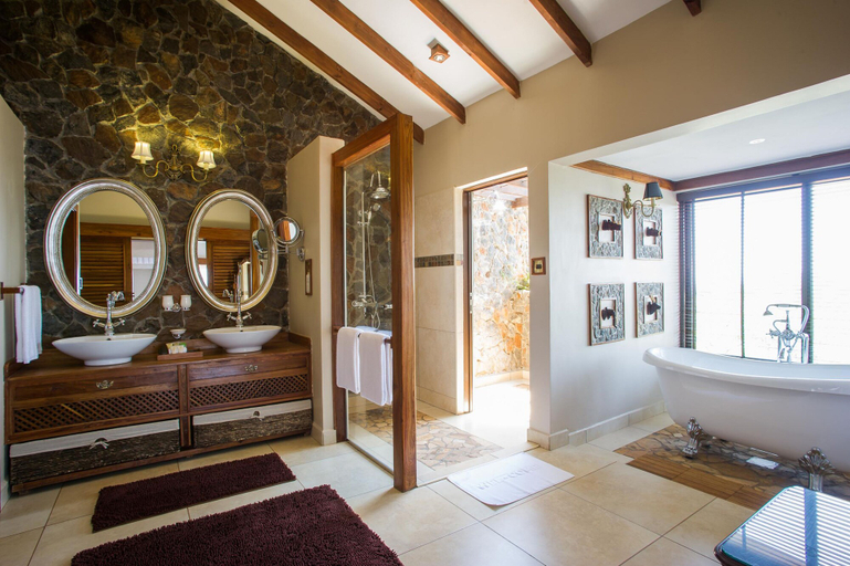 Bathroom 4, Ngorongoro Oldeani Mountain Lodge, Karatu