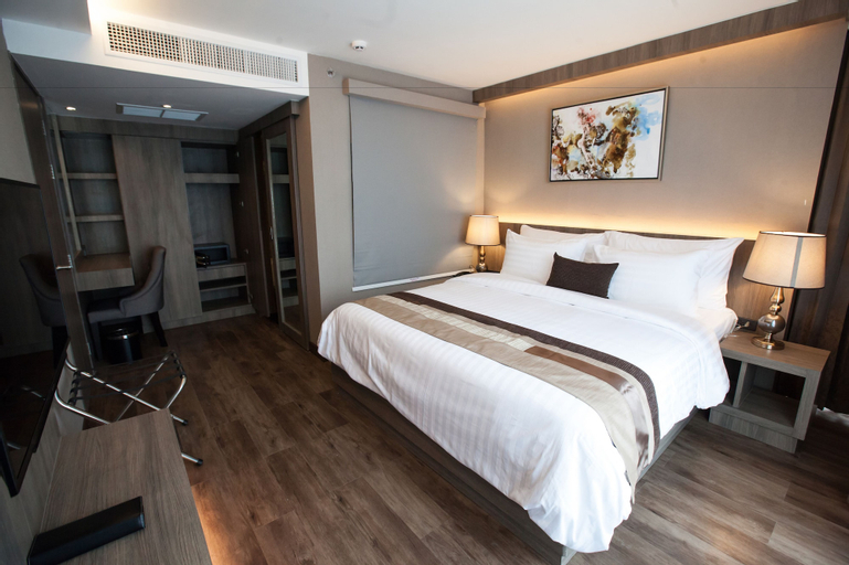 Bedroom 8