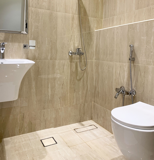 Bathroom 3, Al Qirwan Flats 03, Riyadh