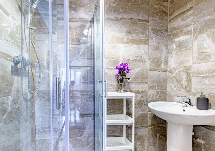 Bathroom 3, Karah Suites - Bristol Filton, South Gloucestershire