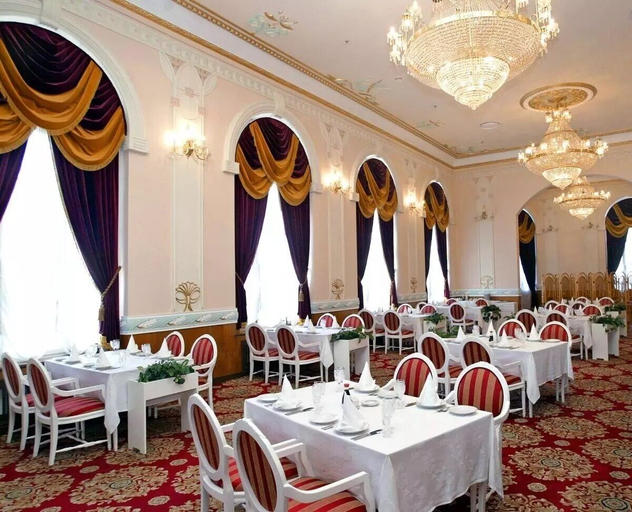 Food & Drinks, Versailles Hotel, Vladivostok gorsovet