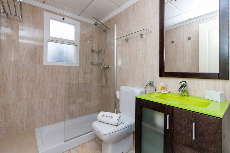 Bathroom 4, Burriana Playa Ibnsadi Nerja  Apartment, Málaga