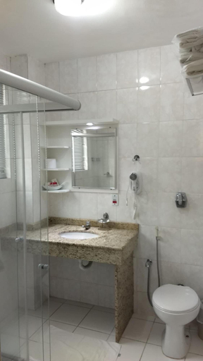 Bathroom 3, Castel Plaza Hotel, Resende