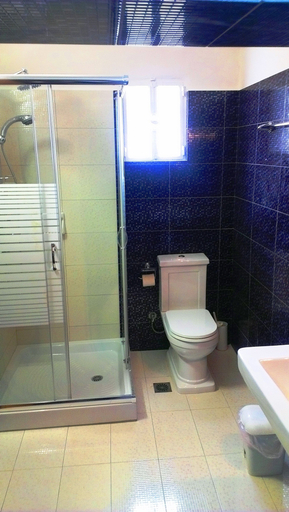 Bathroom 5, Villa Konaki, Attica