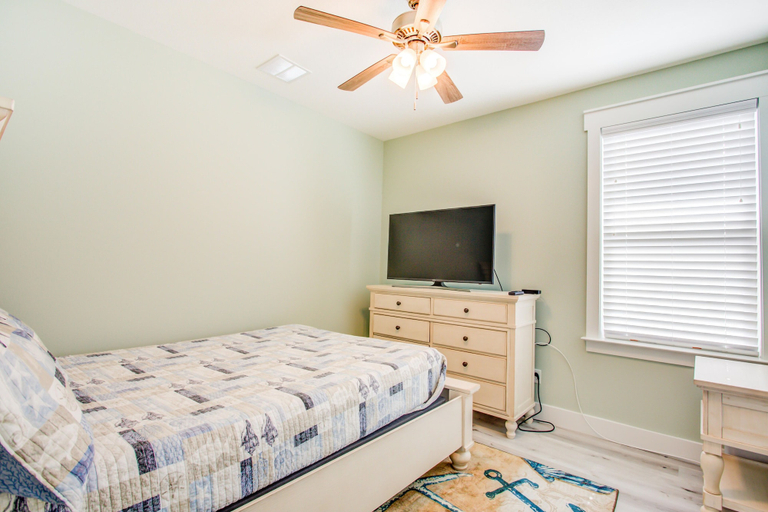 Bedroom 3, Sands Street Homes by Forehand Rentals, Bay