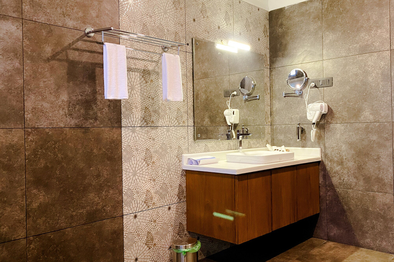 Bathroom 3, Haze and Kites Resort Munnar, Idukki