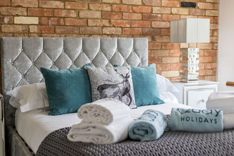 Bedroom 3, Stable Block, Poole