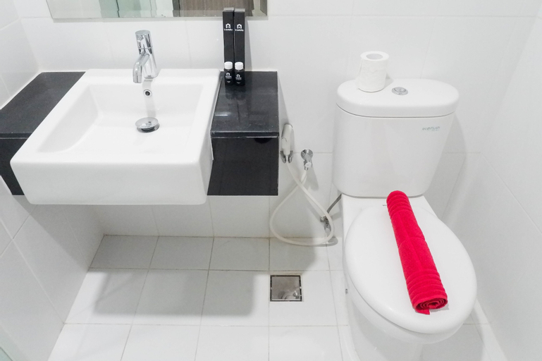 Bedroom 2, Spacious 1BR Apartment at Praxis, Surabaya
